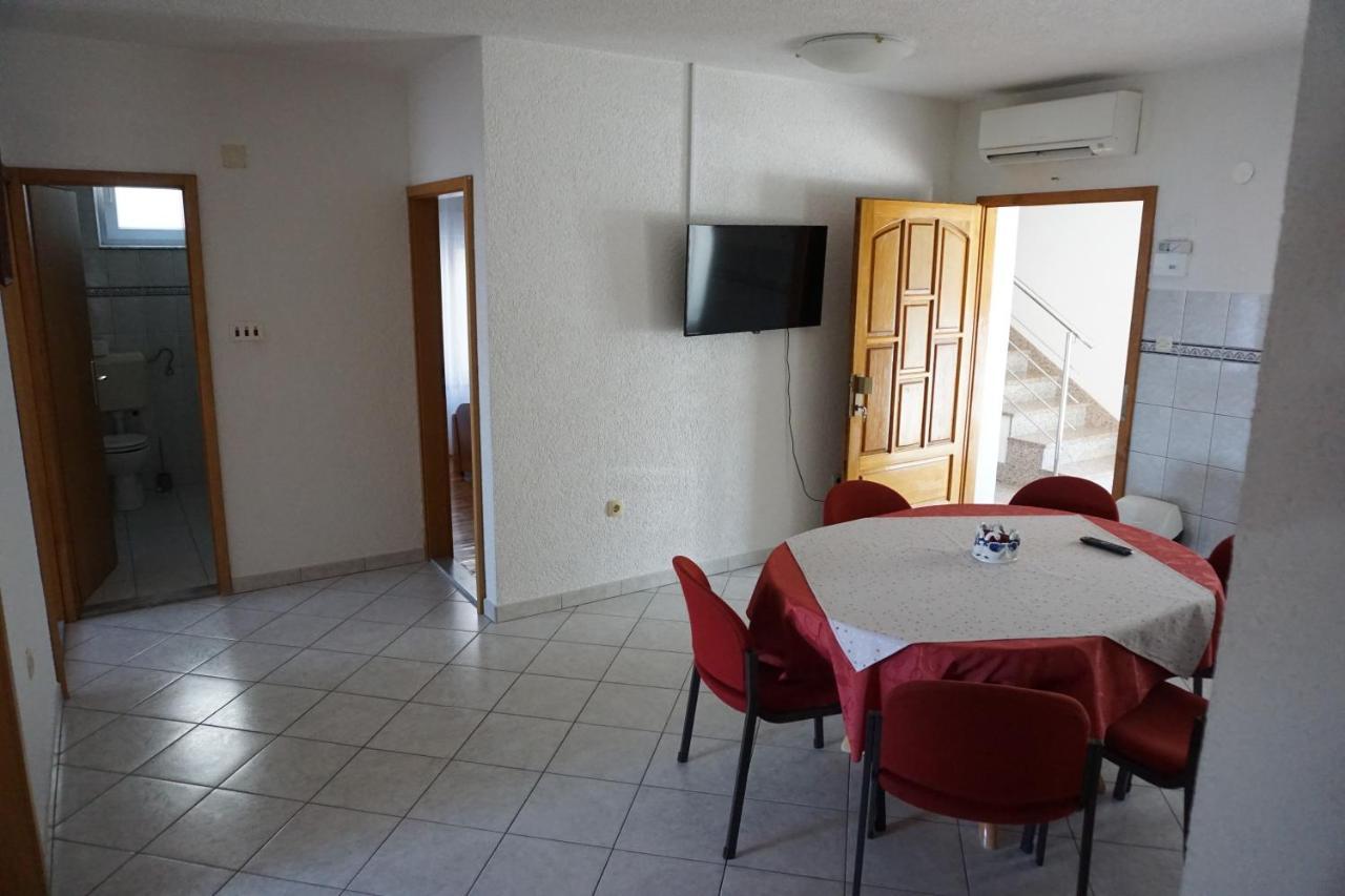 Spacious Comfort Apartment Duće Exteriör bild